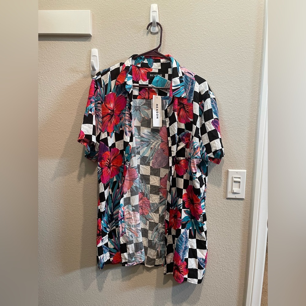 Floral button downs - Picture 3 of 3